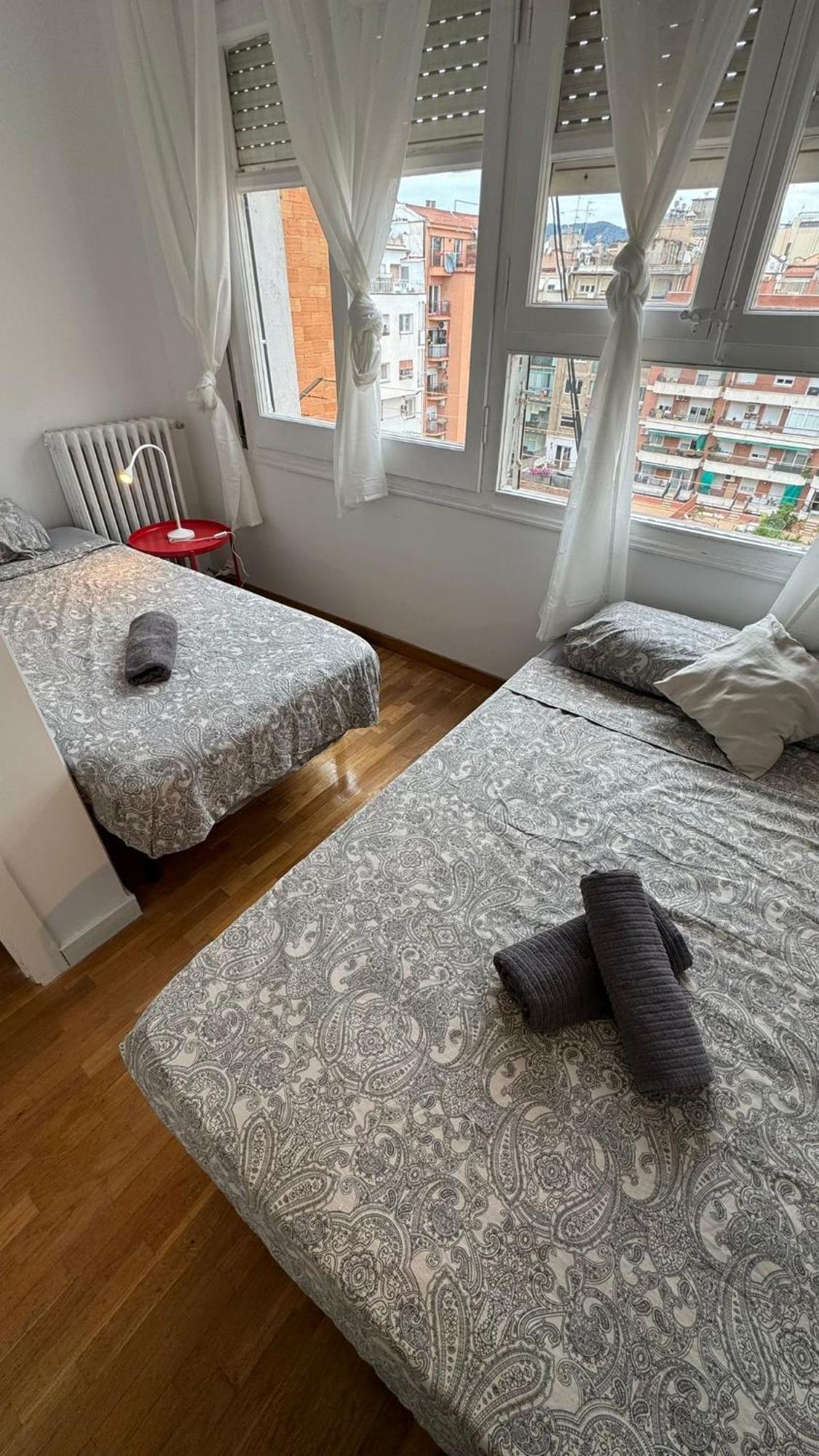 Mallorca Hostel Barcelona Ngoại thất bức ảnh